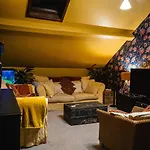 Dom wakacyjny Lonsdale Retreat