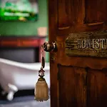 Lonsdale Retreat 펜리스