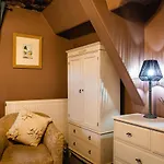 Lonsdale Retreat 펜션 펜리스