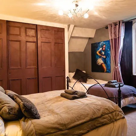 بيت للعطل Lonsdale Retreat