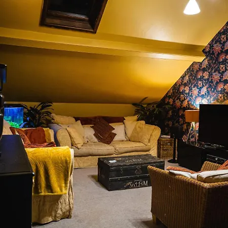 بيت للعطل Lonsdale Retreat