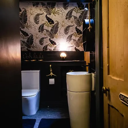 Lonsdale Retreat בית נופש פנרית'