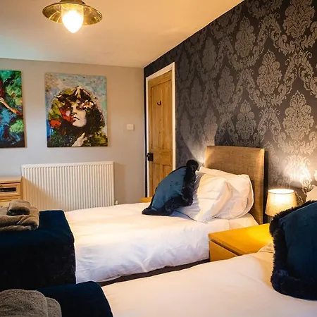 Lonsdale Retreat Σπίτι διακοπών *